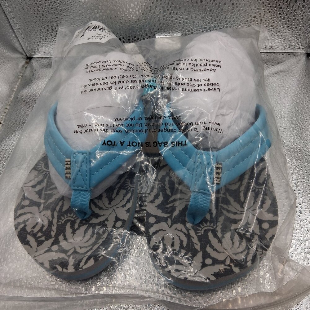 REEF KIDS AHI Flip Flops Size 1 Model CJ7671 Light Blue Palm New in Bag